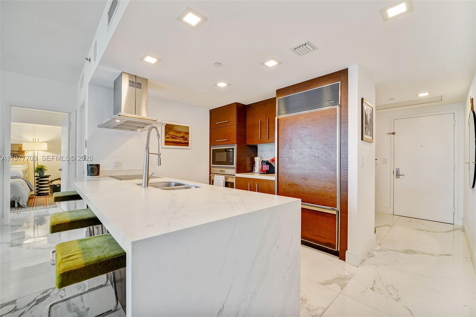 495 Brickell Avenue, Unit 2804 Miami, FL 33131 - Photo 5 of 38