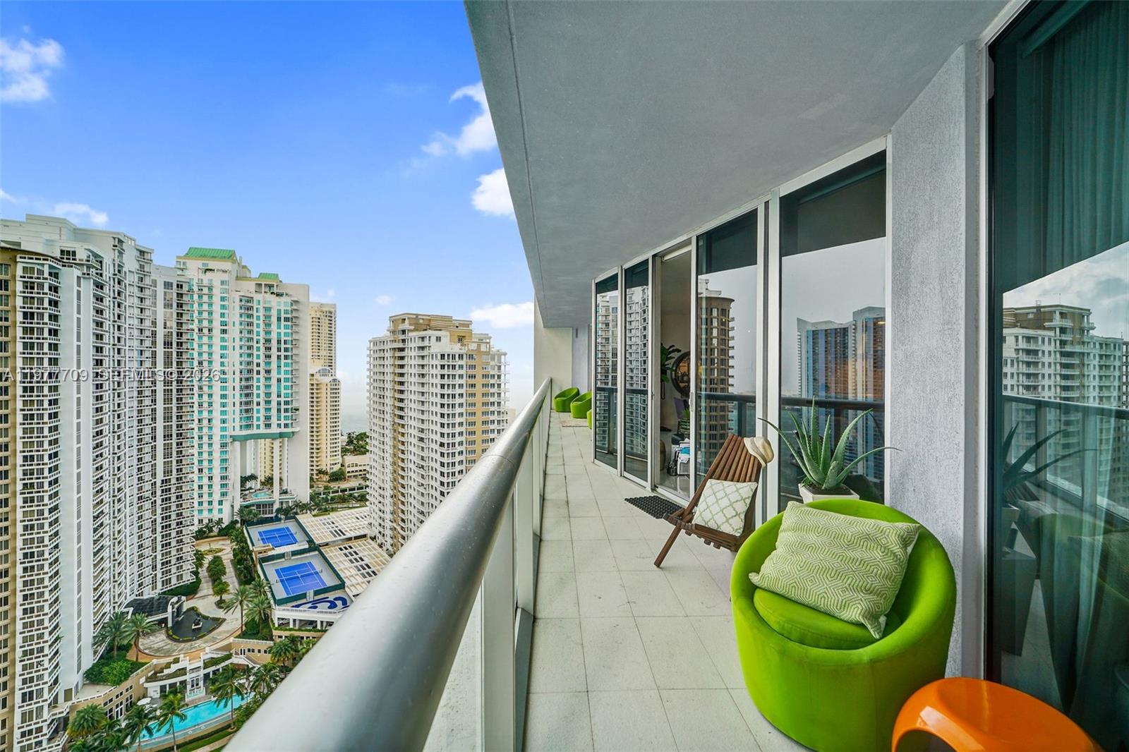 495 Brickell Avenue, Unit 2804 Miami, FL 33131 - Photo 8 of 38