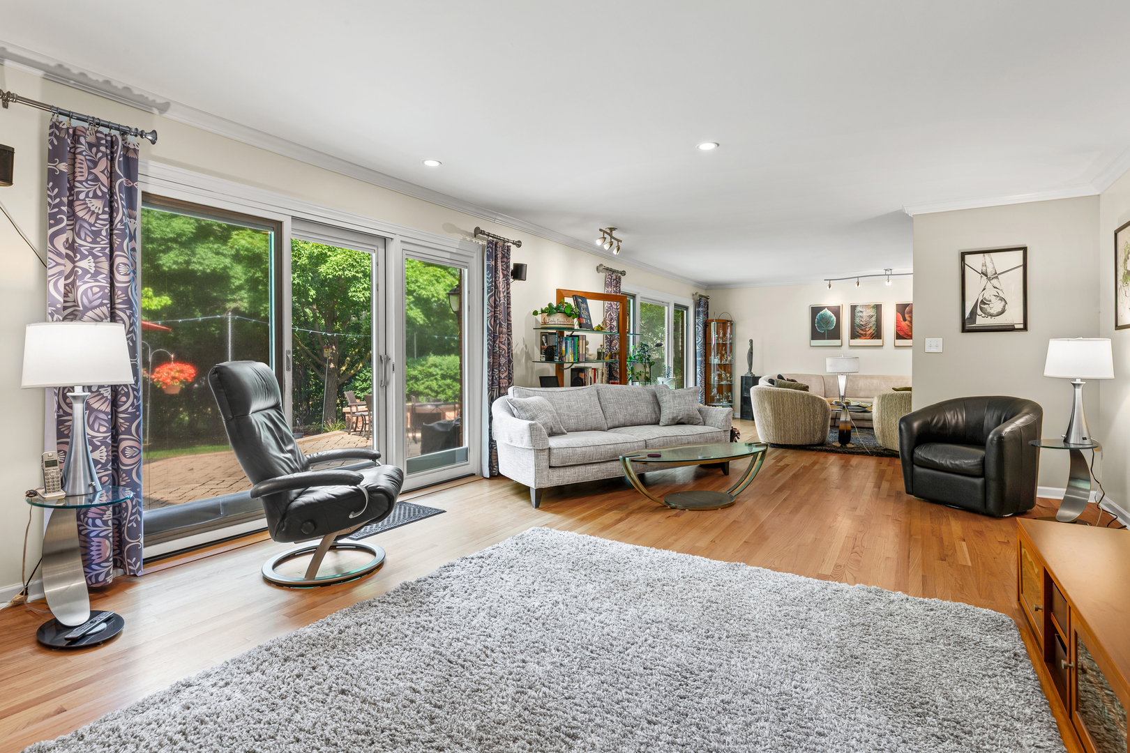 290 Cold Spring Road Barrington, IL 60010 - Photo 6 of 35 a view of a livingroom with furniture and a large window