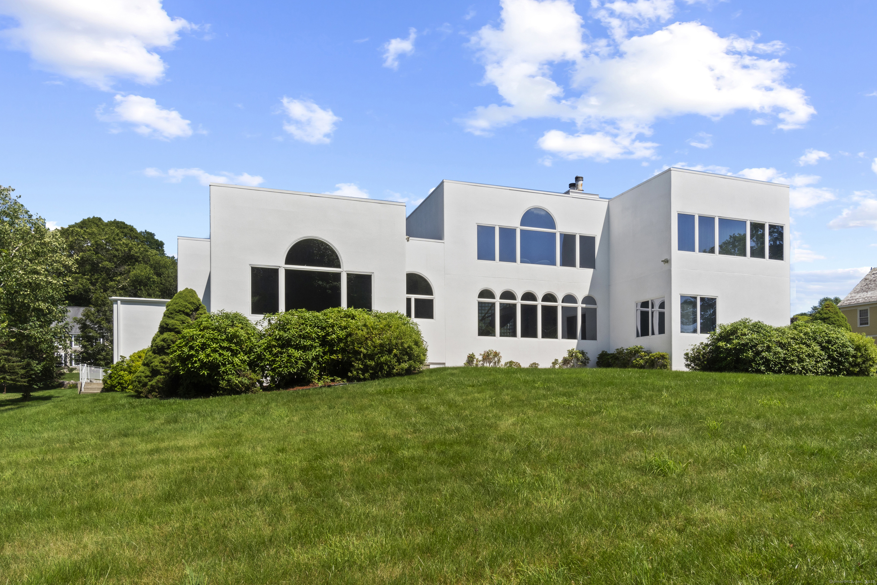 45 Brookview Court Groton, CT 06340 - Photo 2 of 38