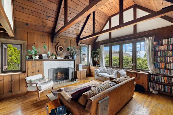 $2,995,000 | 1560 Galen Drive, Laguna Beach, CA 92651