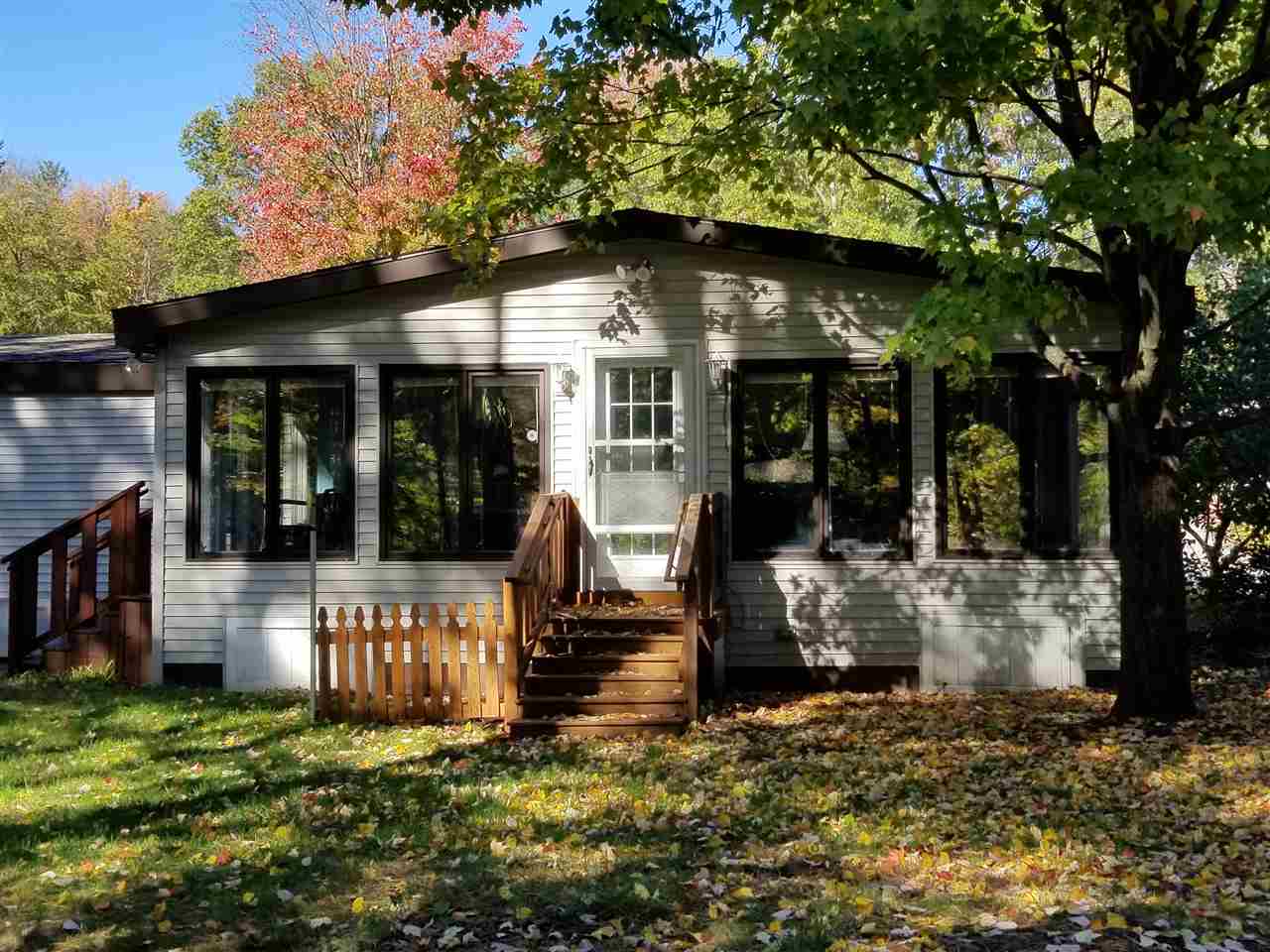21 Roger Road Goffstown, NH 03045 - Photo 2 of 26