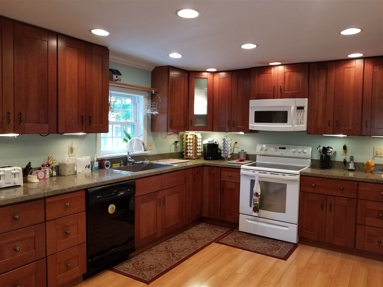 21 Roger Road Goffstown, NH 03045 - Photo 8 of 26