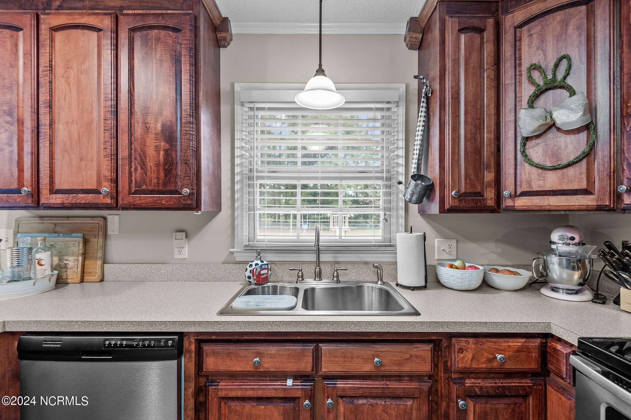 116 Hodges Road Washington, NC 27889 - Photo 10 of 51 10-web-or-mls-_DSC1721