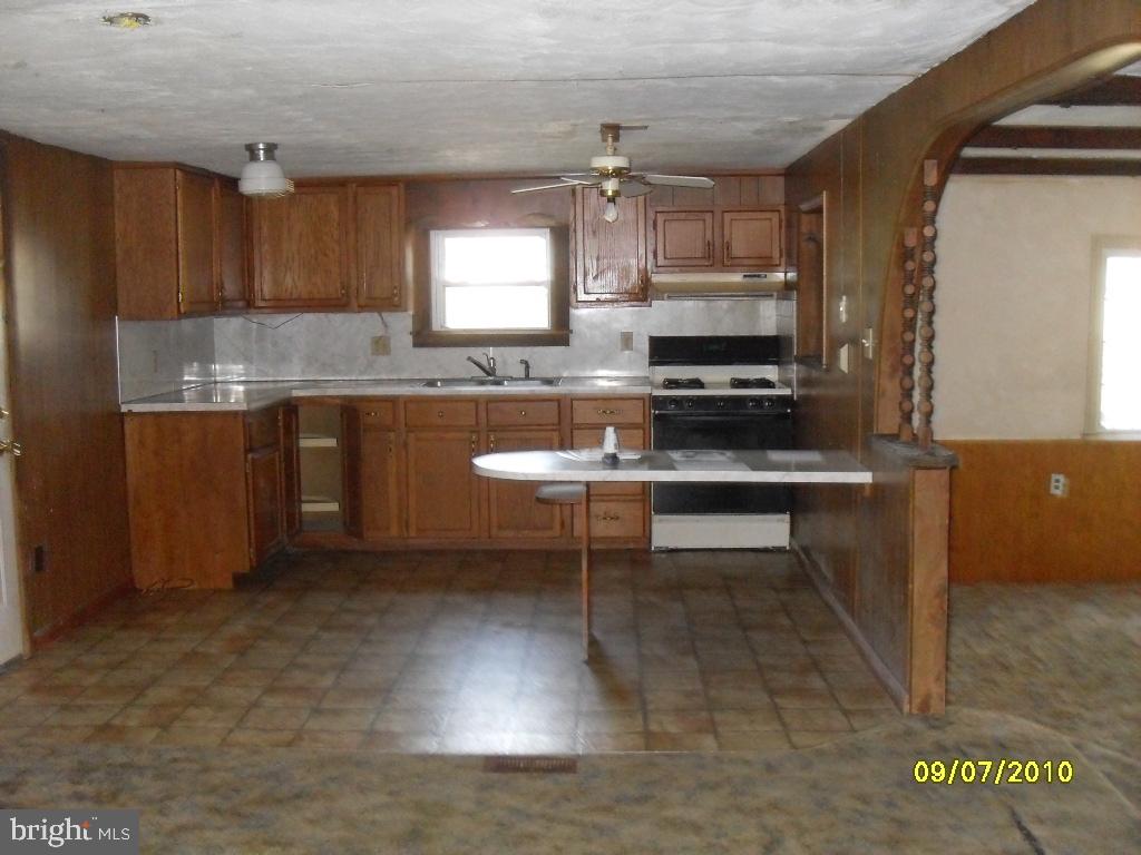 1683 Sanctuary Road Manheim, PA 17545 - Photo 4 of 10