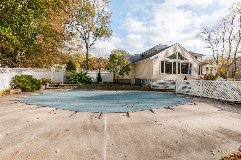 145 Hampton Road Sharon, MA 02067 - Photo 41 of 42 Gallery Image 41