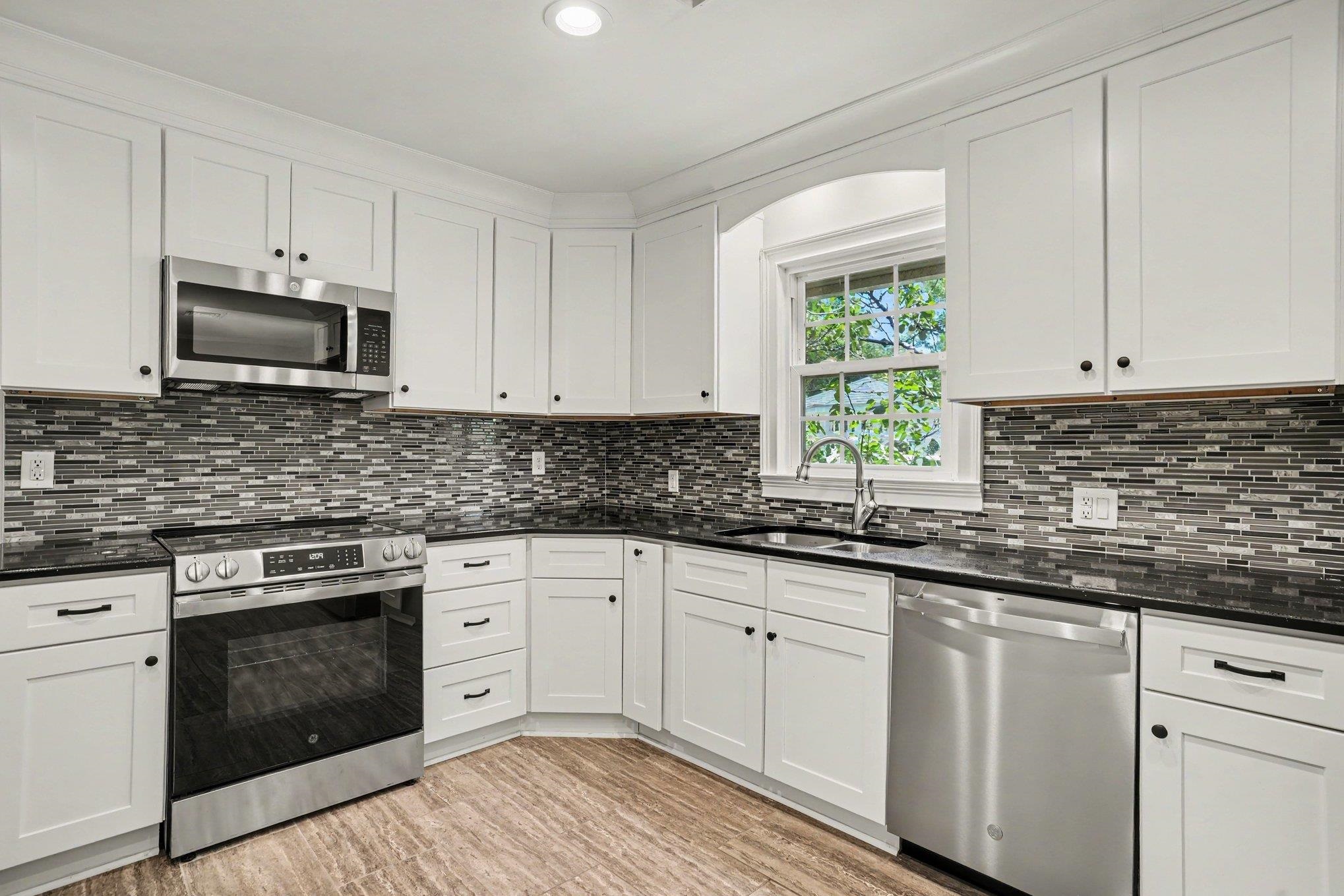 1020 Chicora Boulevard Conway, SC 29526 - Photo 15 of 44