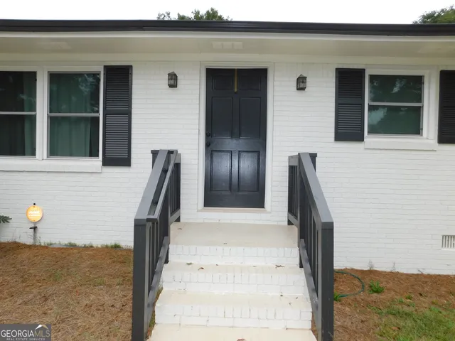$2,050 | 1229 Fairview Drive, Monroe, GA 30656