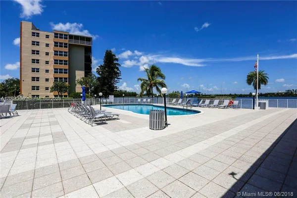 $2,500 | 1175 Northeast Miami Gardens Drive, Unit 202, Miami, FL 33179