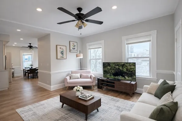 $938,000 | 401 Washington Street, Unit 5, Cambridge, MA 02139