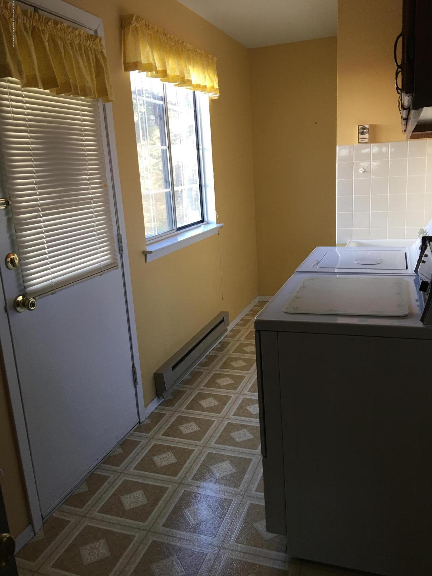 34 Berkshire Road, Unit 65 Whiting, NJ 08759 - Photo 14 of 16 laundry