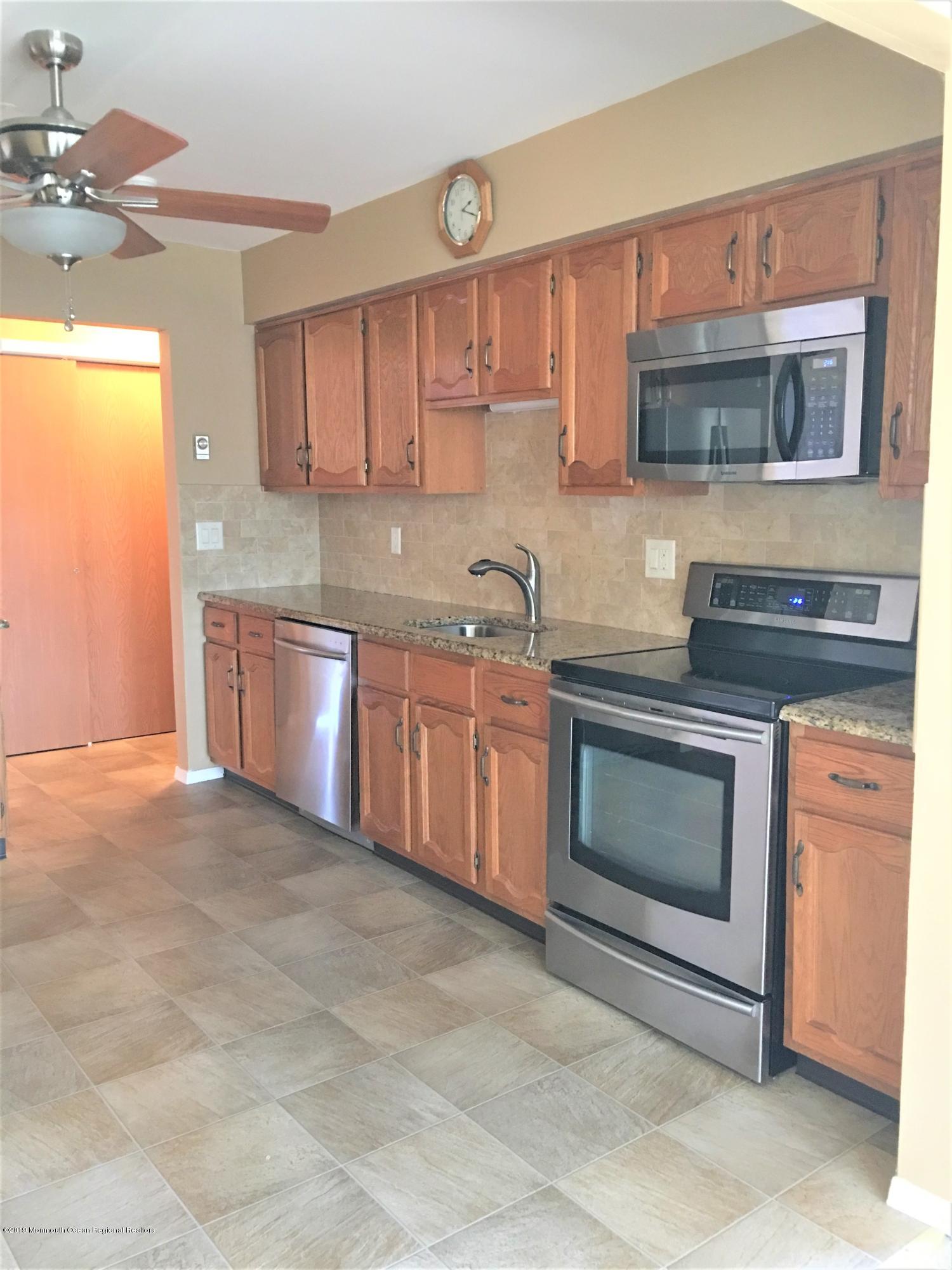 34 Berkshire Road, Unit 65 Whiting, NJ 08759 - Photo 10 of 16 kitchen 3