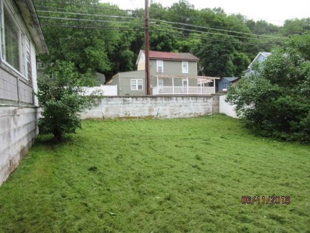 714 North Spring Street Everett, PA 15537 - Photo 4 of 23