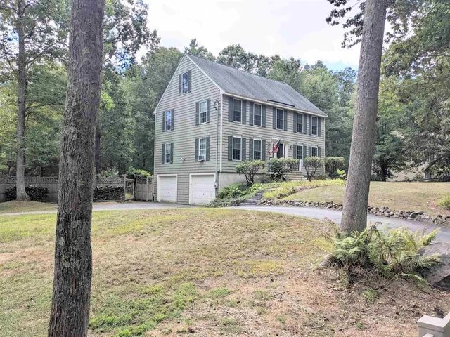 $850,000 | 155 Chase Road, South Hampton, NH 03827
