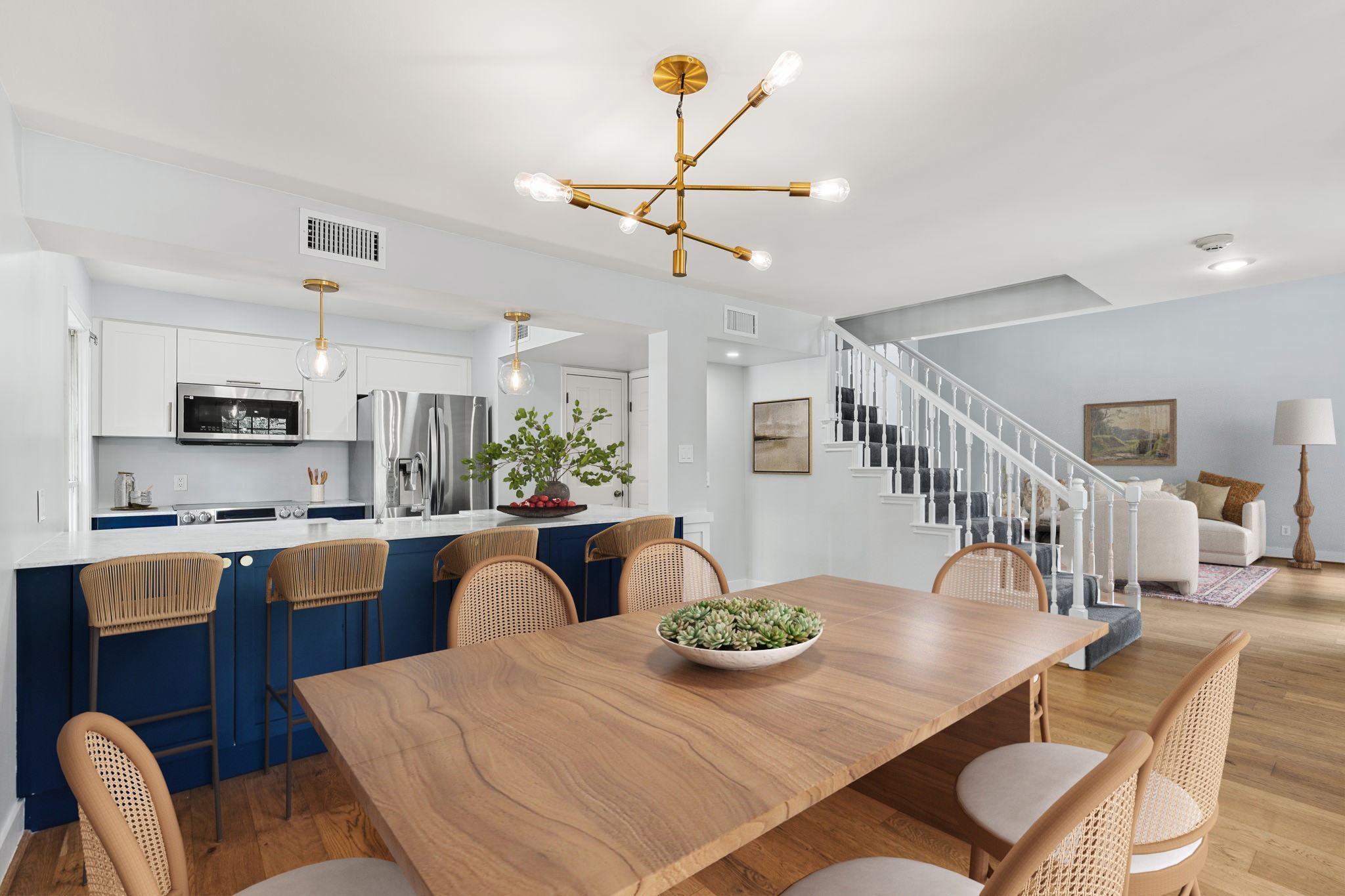 1601 Haver Street Houston, TX 77006 - Photo 22 of 22 The open floor plan creates a seamless connection between the living, dining, and kitchen areas.