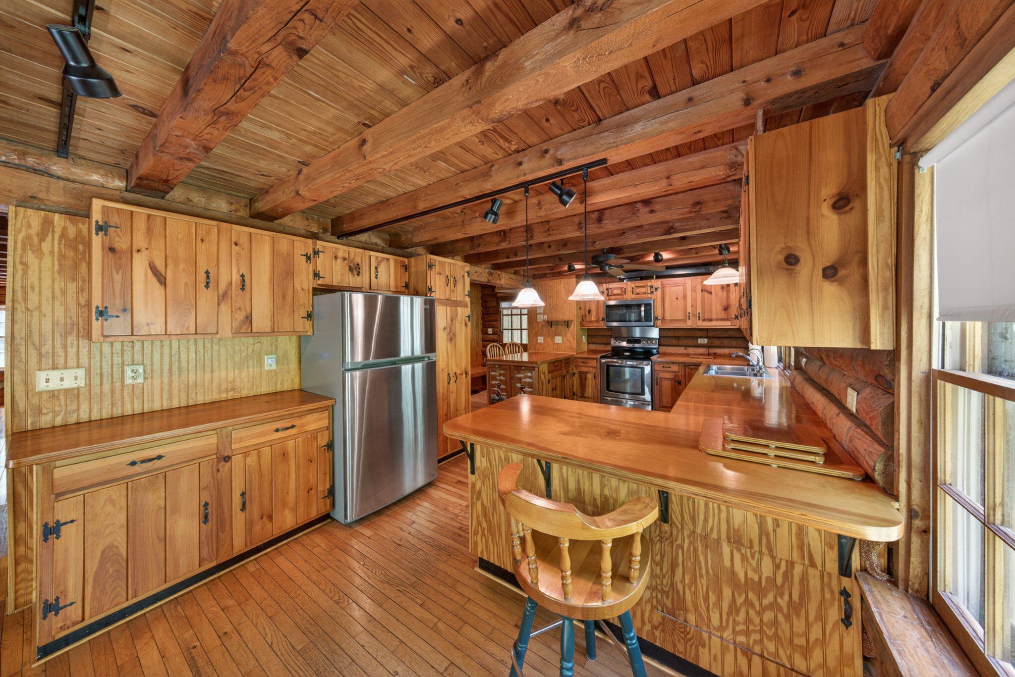 403 Union Church Road Townsend, DE 19734 - Photo 26 of 73 Rustic charm in a cozy kitchen.
