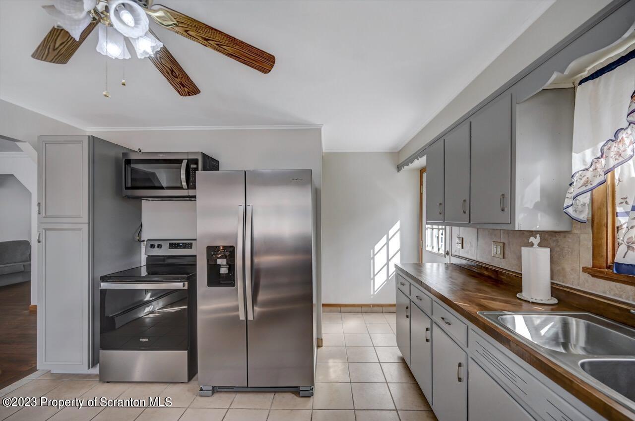 17 Spring Lane Moscow, PA 18444 - Photo 20 of 60 Gallery Image 20