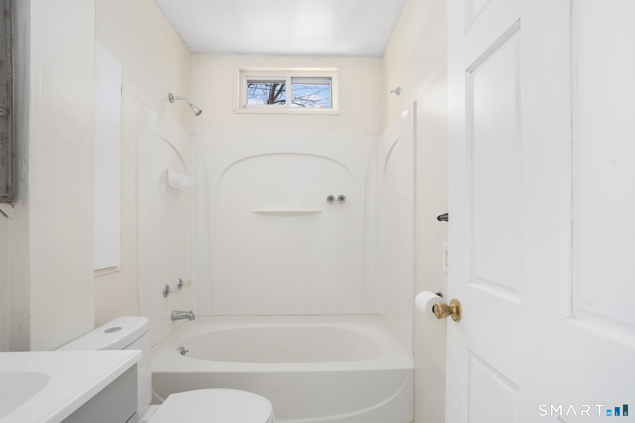 41 Boys Avenue Killingly, CT 06263 - Photo 14 of 29 Upstairs Bathroom - 41A