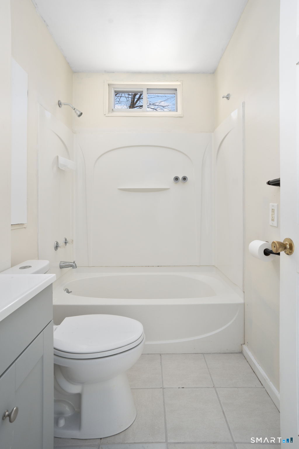 41 Boys Avenue Killingly, CT 06263 - Photo 15 of 29 Upstairs Bathroom - 41A