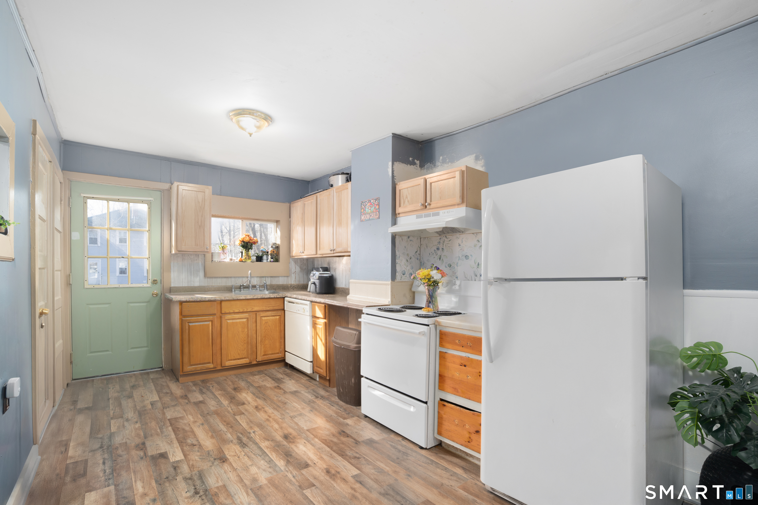 41 Boys Avenue Killingly, CT 06263 - Photo 18 of 29 Main Level Kitchen - 41B