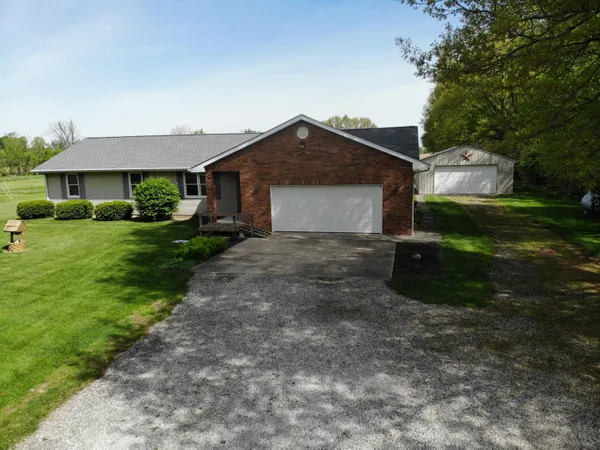 $475,000 | 1156 Bickel Church Road Northwest, Baltimore, OH 43105