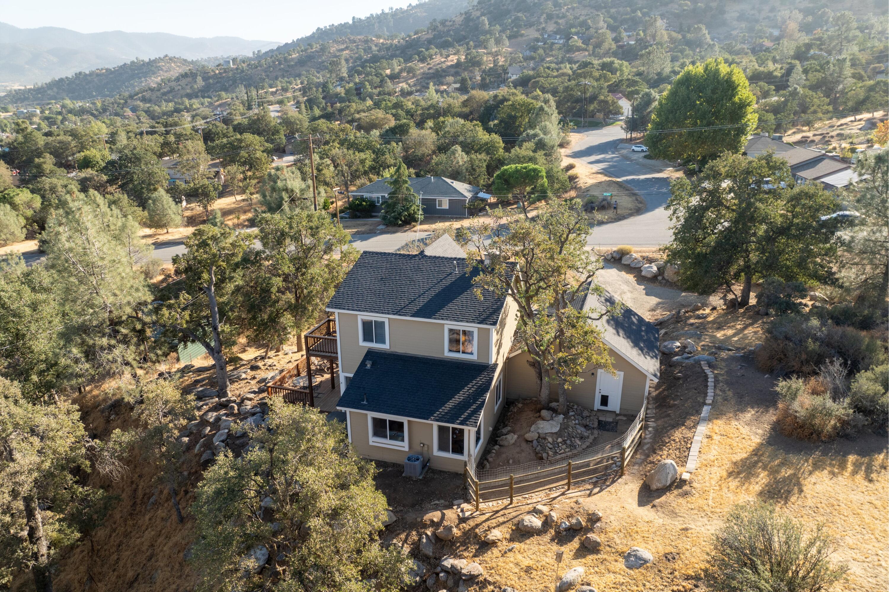 21605 Quail Springs Road Tehachapi, CA 93561 - Photo 29 of 35 an aerial view of a house