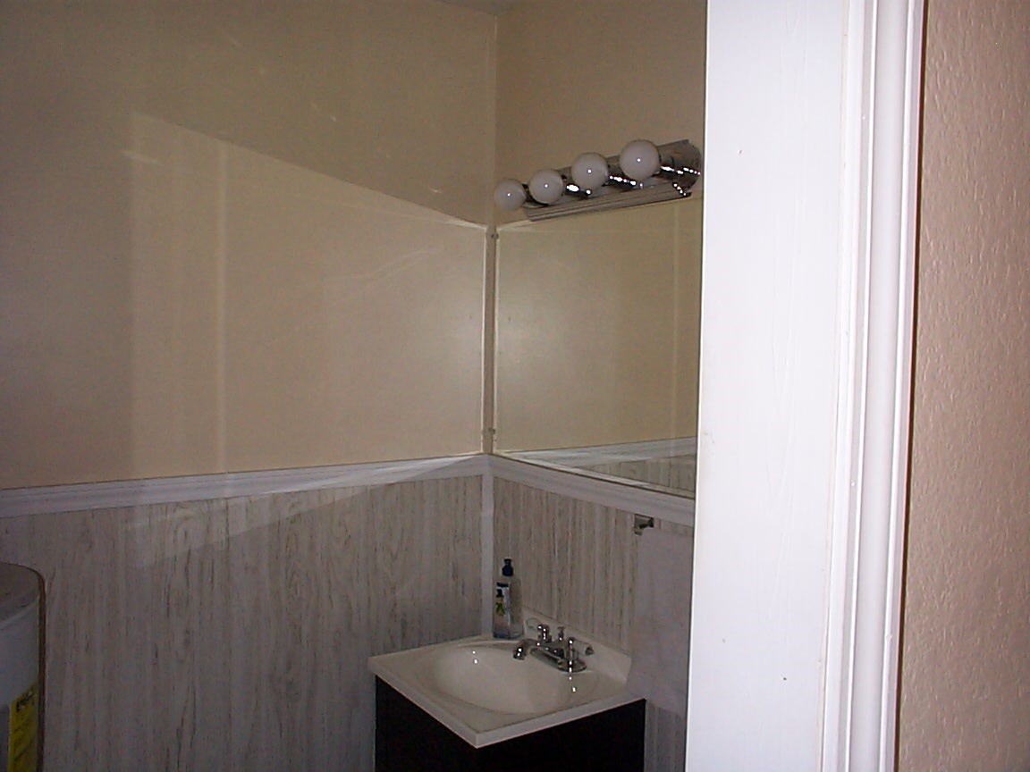 306 West Washington Street Butler, IN 46721 - Photo 12 of 15