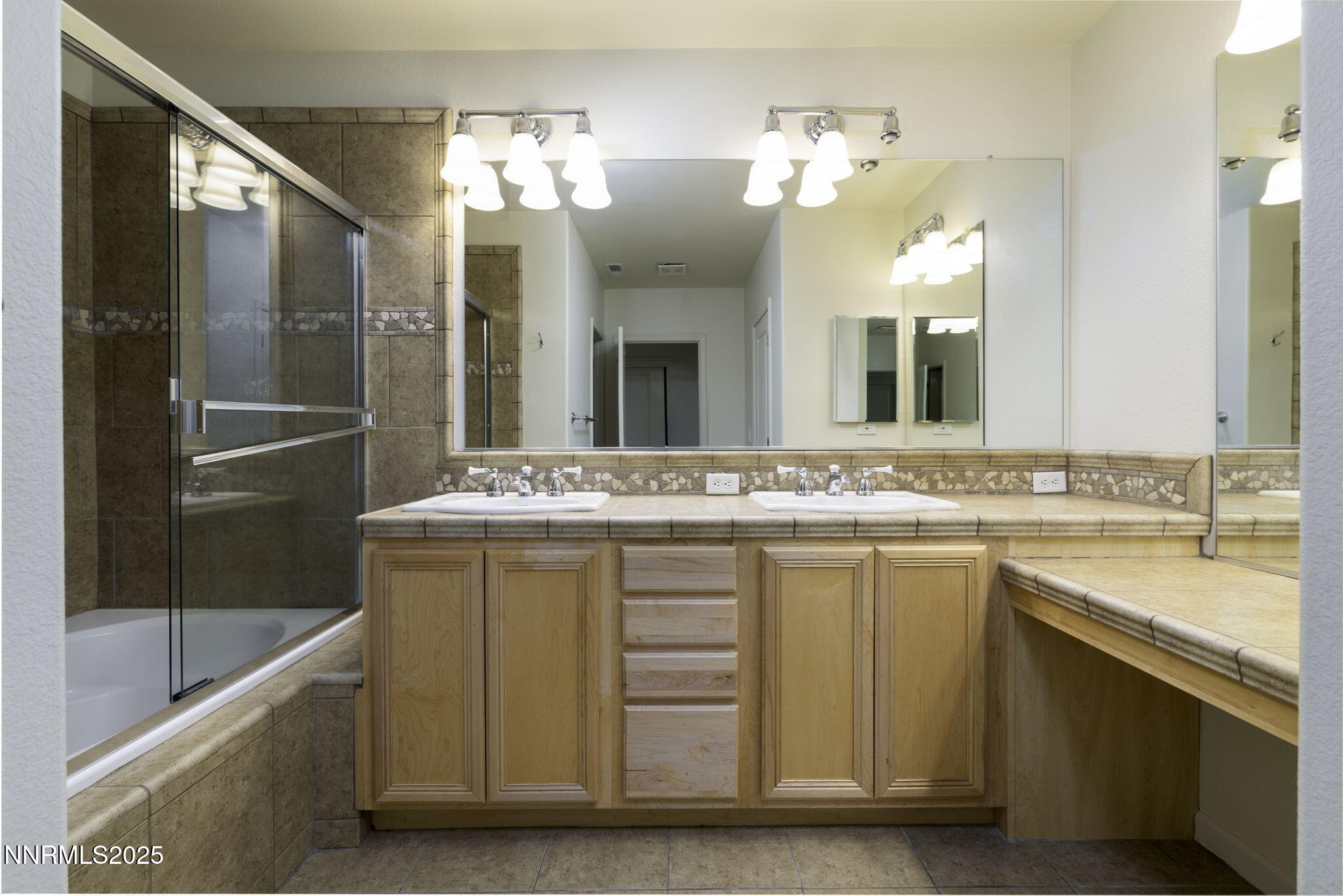 7680 Stone Bluff Way Reno, NV 89523 - Photo 11 of 26 26-web-or-mls-7680 Stone Bluff-23