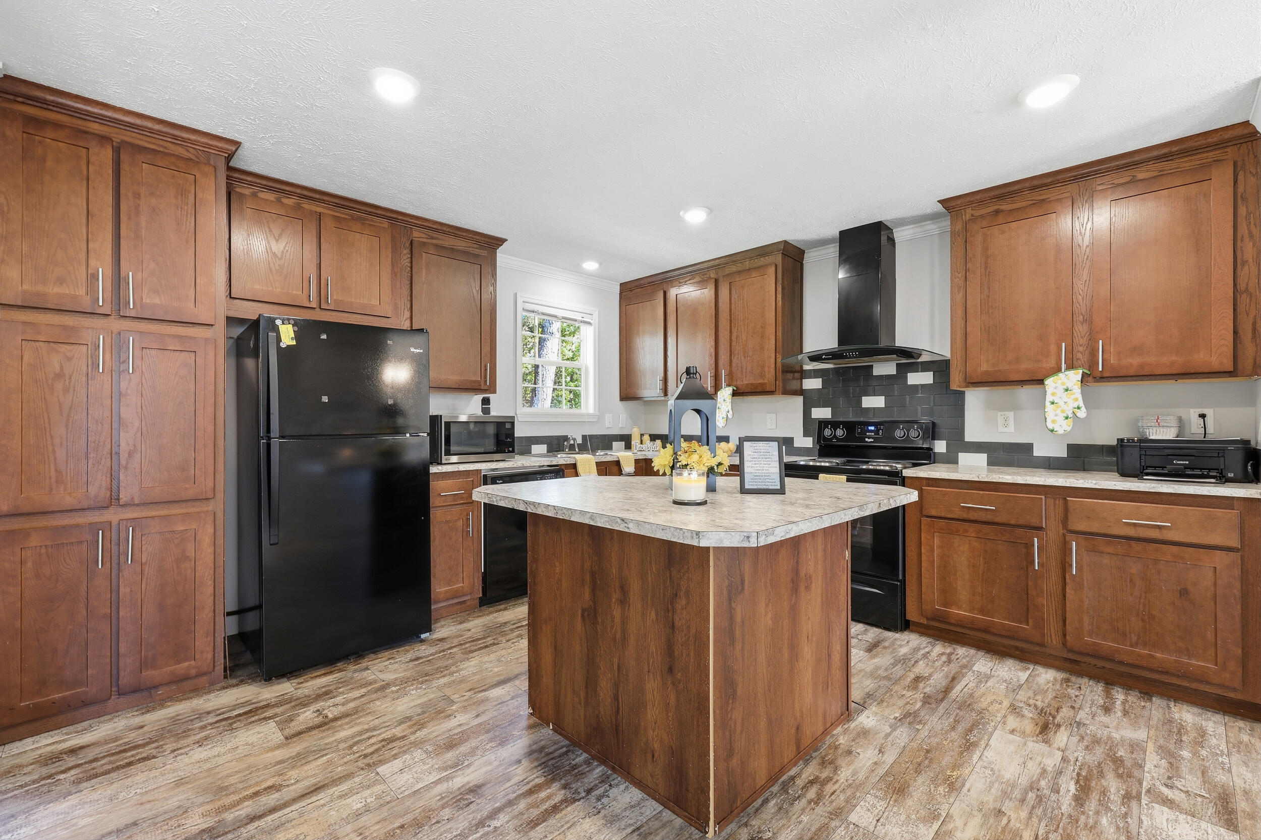 110 Kay Street Ridgeville, SC 29472 - Photo 11 of 32 Kitchen