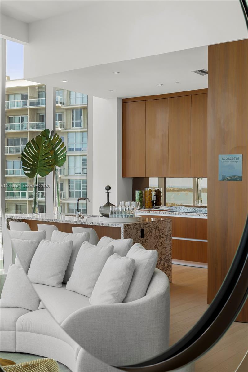 175 Southeast 25th Road, Unit 1501 Miami, FL 33129 - Photo 19 of 43