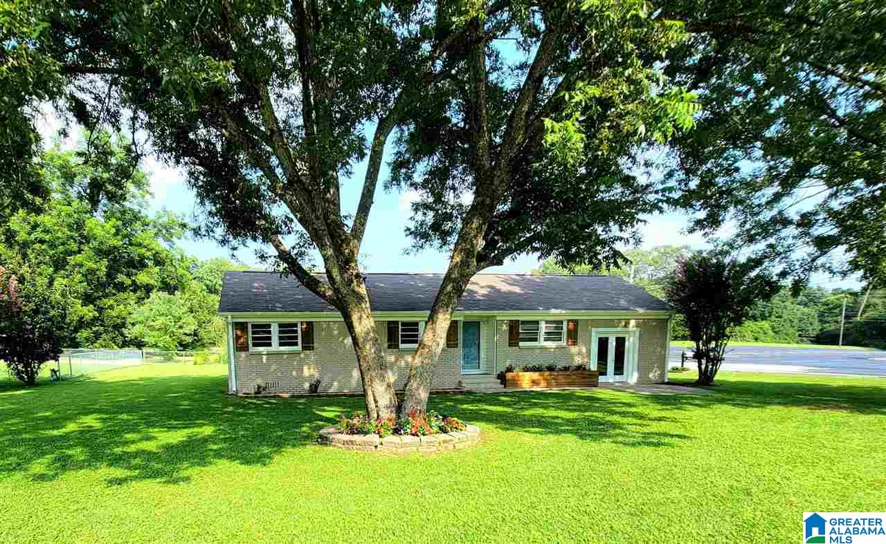 625 Pineywood Road Gardendale, AL 35071 - Photo 3 of 18
