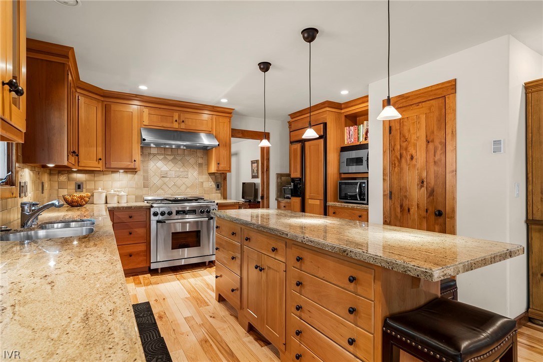 1077 Sawmill Road Incline Village, NV 89451 - Photo 7 of 28 Kitchen