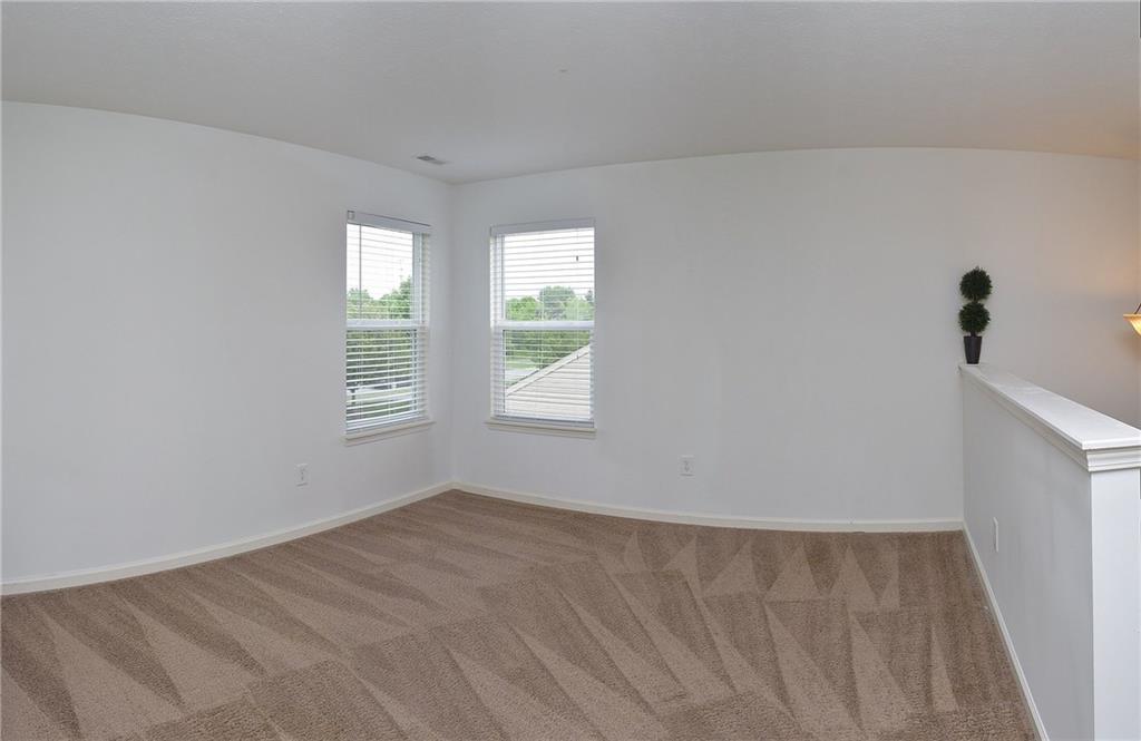 12405 Schoolhouse Road Fishers, IN 46037 - Photo 15 of 32 Gallery Image 15