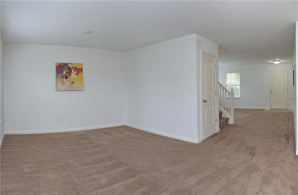 12405 Schoolhouse Road Fishers, IN 46037 - Photo 6 of 32 Gallery Image 6