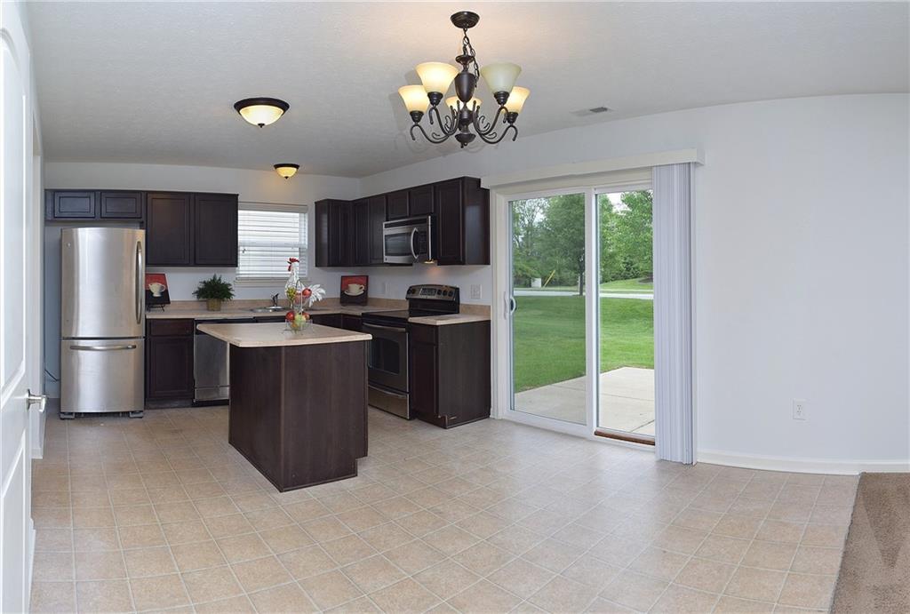 12405 Schoolhouse Road Fishers, IN 46037 - Photo 8 of 32 Gallery Image 8