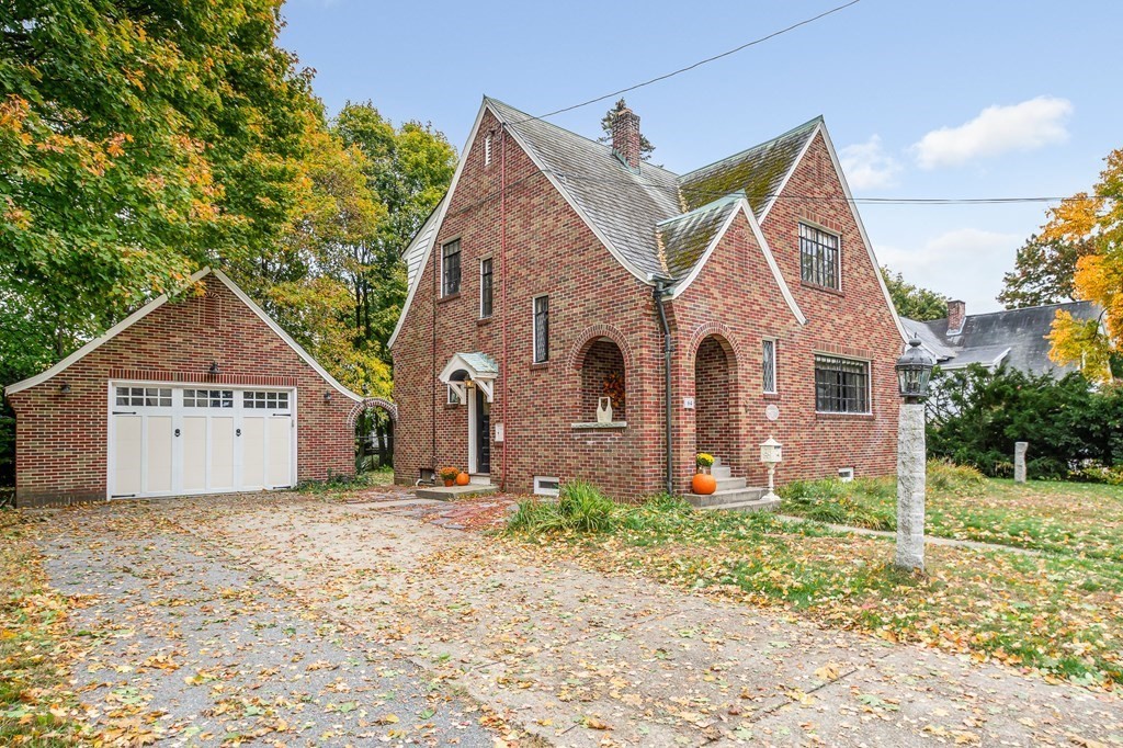 64 Florence Road Lowell, MA 01851 - Photo 36 of 42 Gallery Image 36