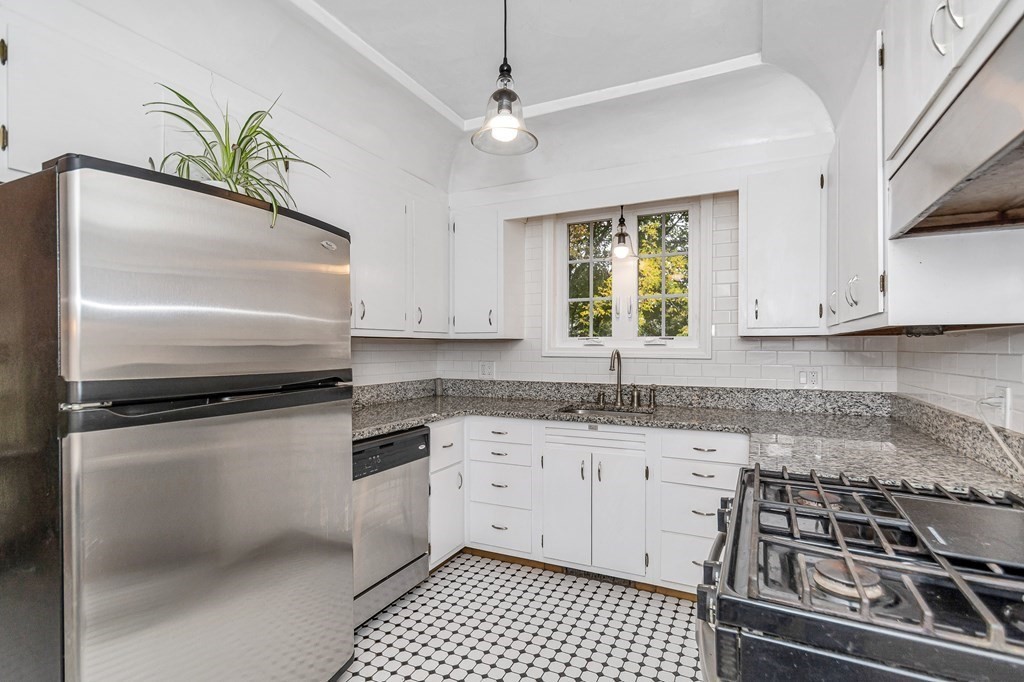 64 Florence Road Lowell, MA 01851 - Photo 9 of 42 Gallery Image 9