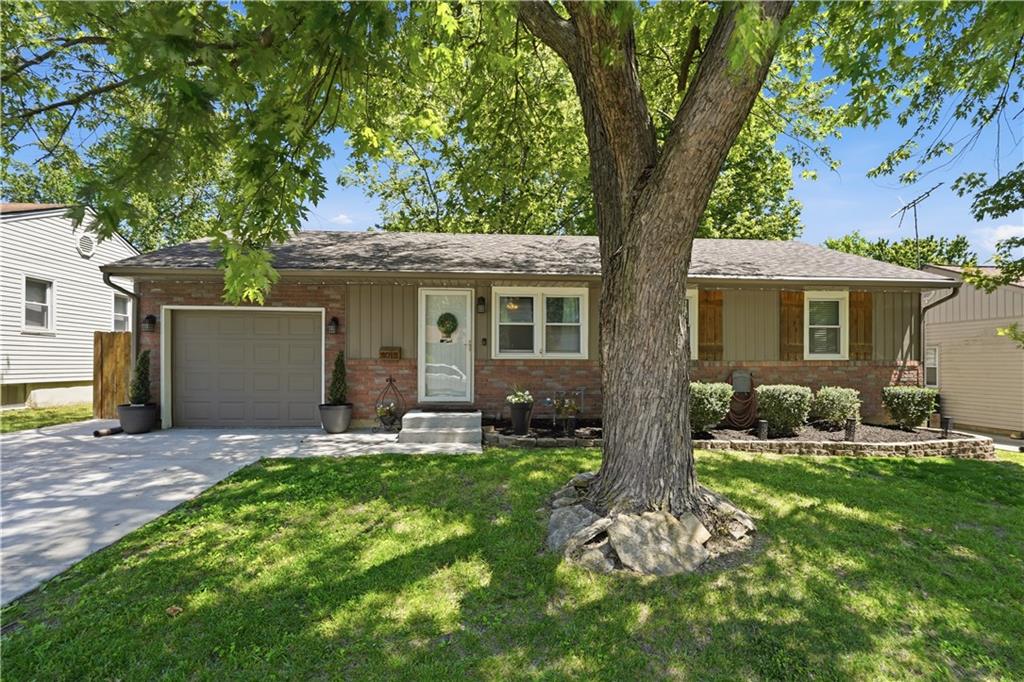 4013 South Spring Street Independence, MO 64055 - Photo 1 of 1