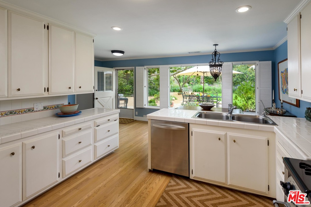 214 Middle Road Santa Barbara, CA 93108 - Photo 8 of 19