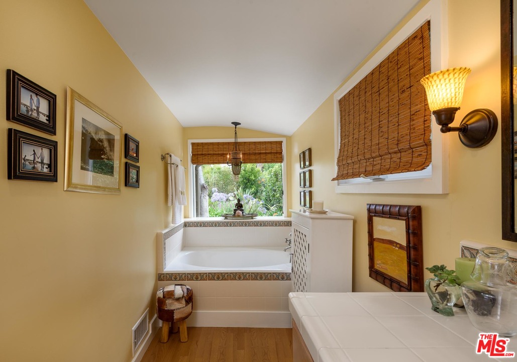 214 Middle Road Santa Barbara, CA 93108 - Photo 10 of 19