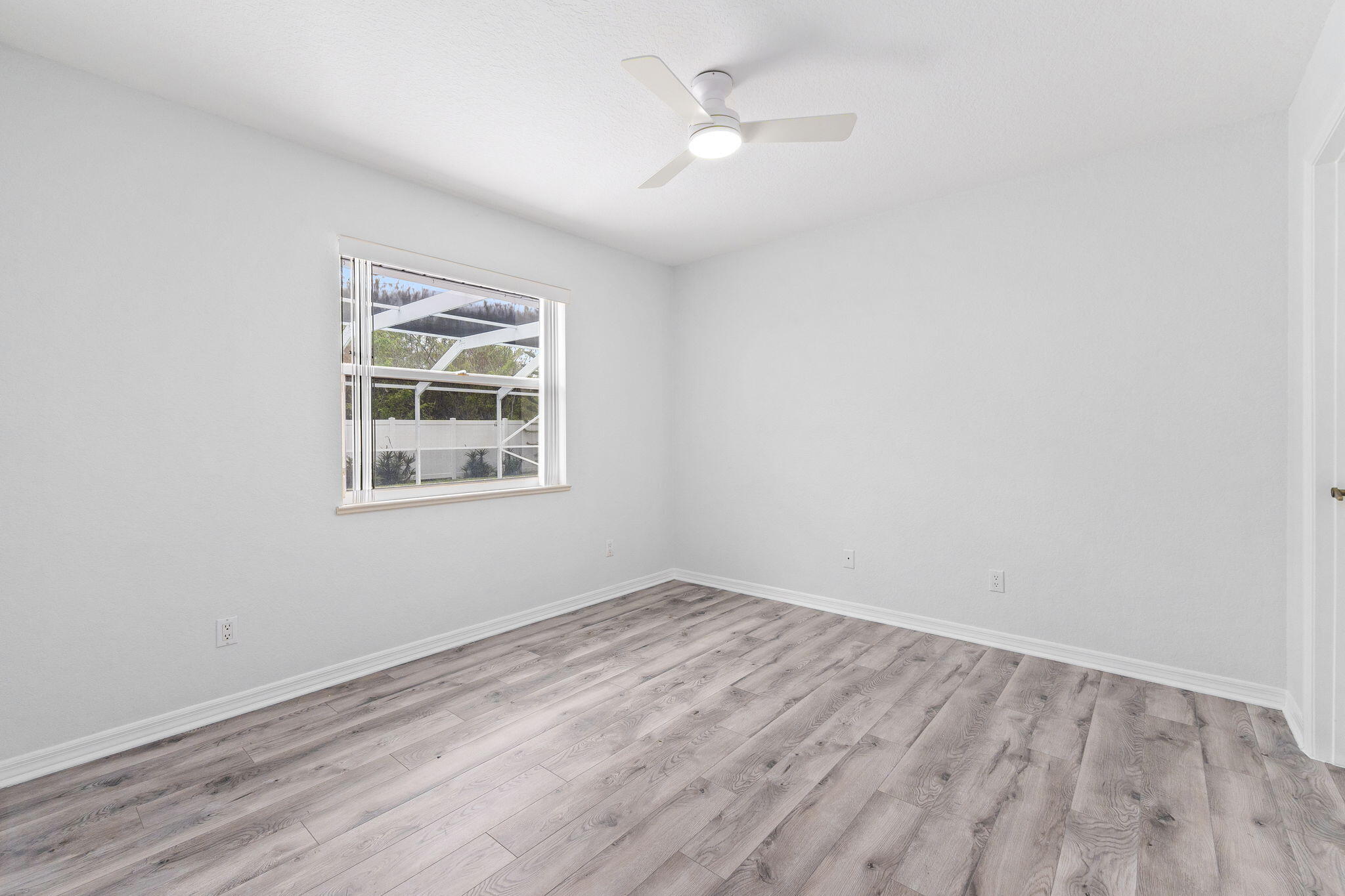 2452 Southwest Fair Isle Road Port St. Lucie, FL 34987 - Photo 28 of 52 37-web-or-mls-DSC04021