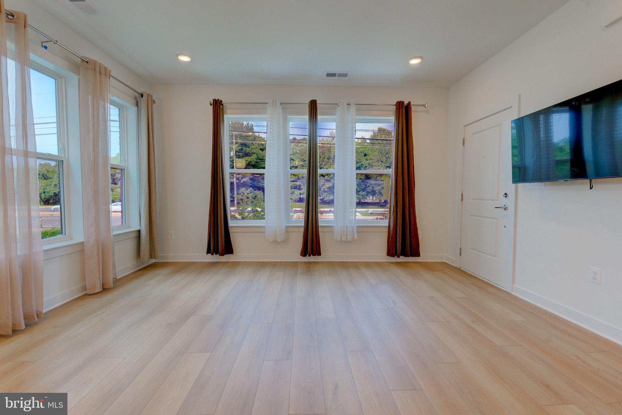 16108 Frederick Road Rockville, MD 20850 - Photo 7 of 49 Gallery Image 7
