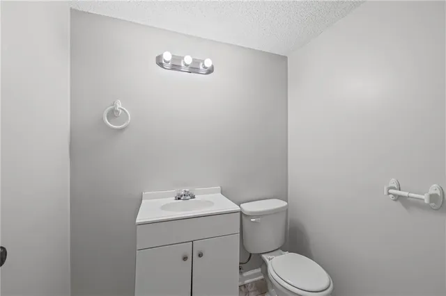 $232,900 | 12704 Bristol Avenue, Grandview, MO 64030