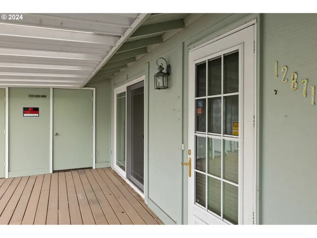 a view of outdoor space