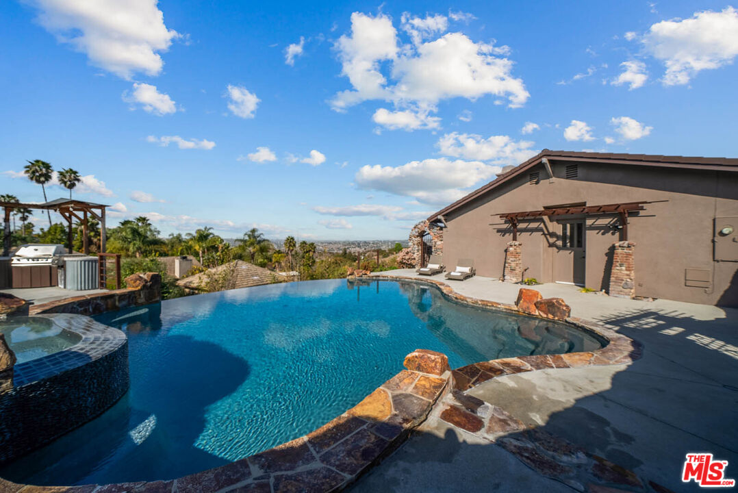 32070 Vía Vera Bonsall, CA 92003 - Photo 57 of 75