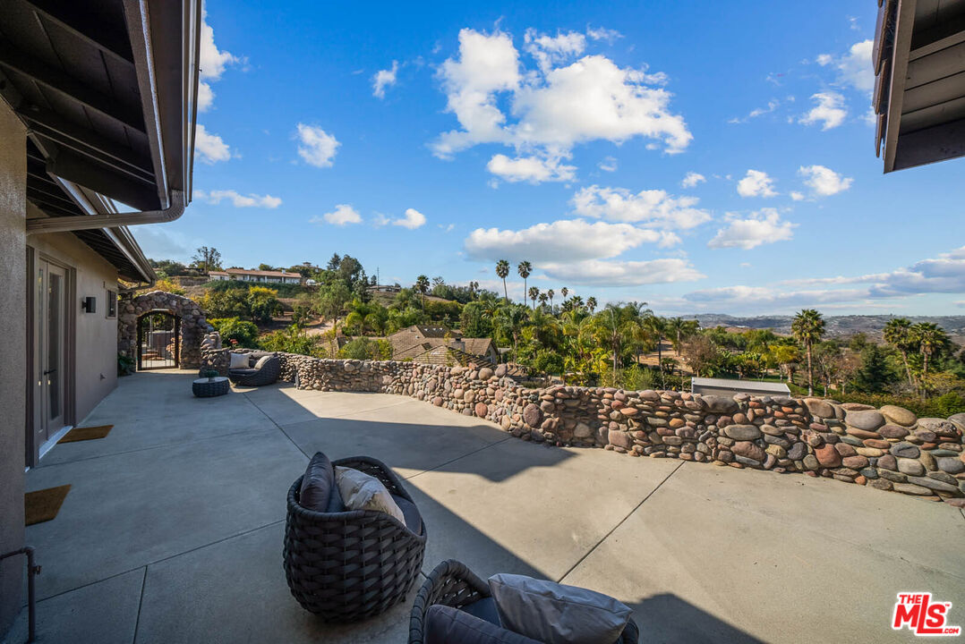 32070 Vía Vera Bonsall, CA 92003 - Photo 62 of 75