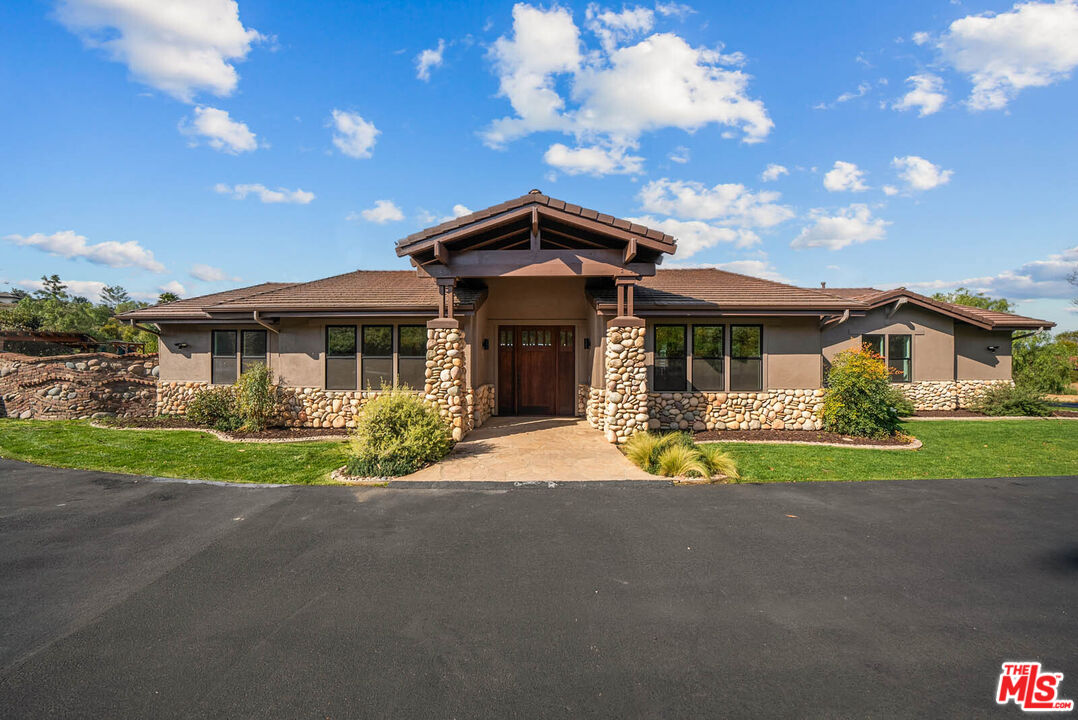 32070 Vía Vera Bonsall, CA 92003 - Photo 8 of 75