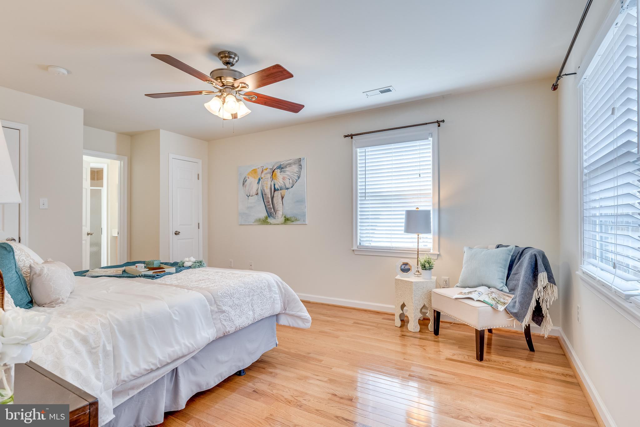 2439 Chestnut Grove Road Sharpsburg, MD 21782 - Photo 14 of 51 Lovely master bdrm w ceiling fan, hardwood floors