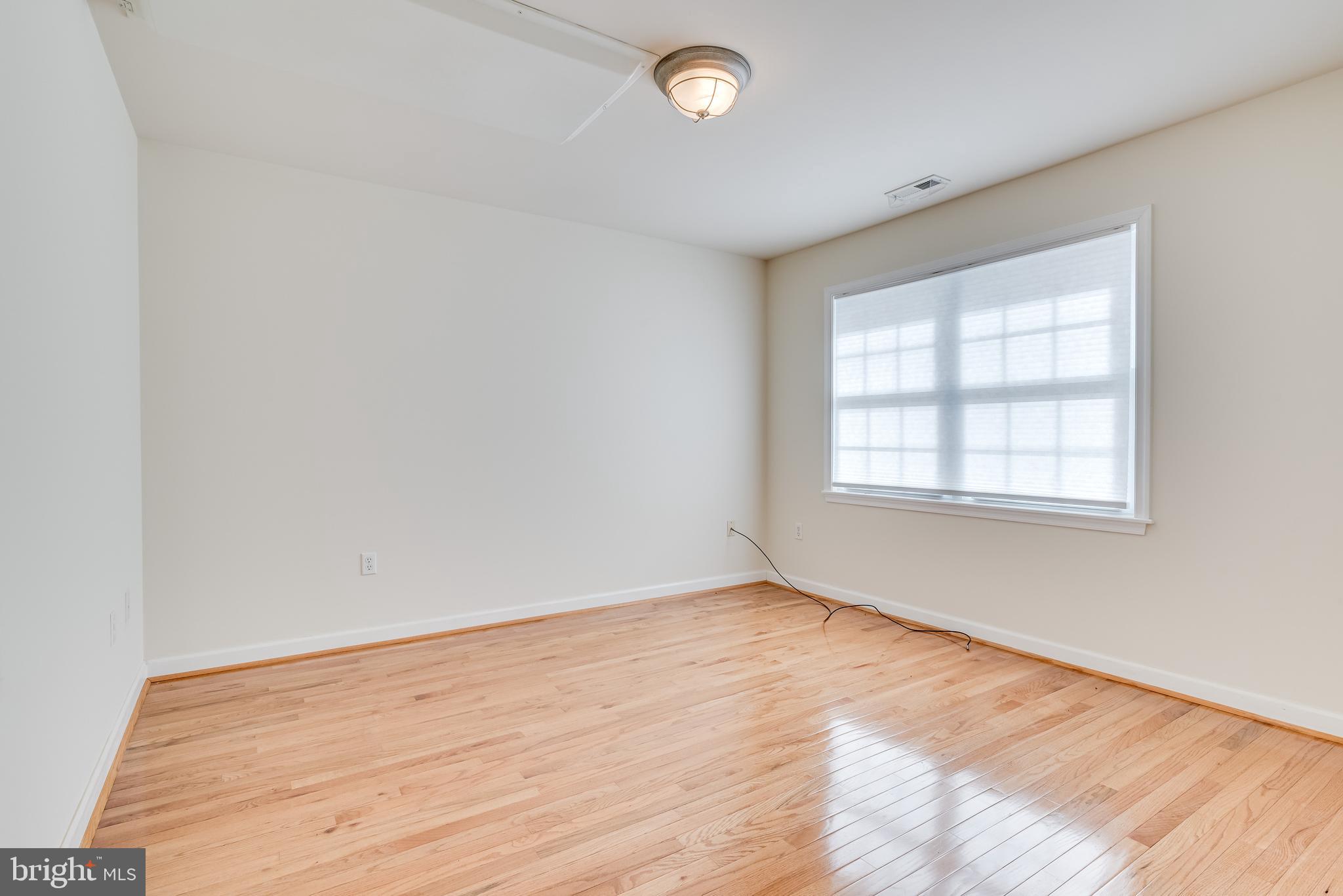 2439 Chestnut Grove Road Sharpsburg, MD 21782 - Photo 20 of 51 Bedroom #2, 2nd level, w /hardwood floors