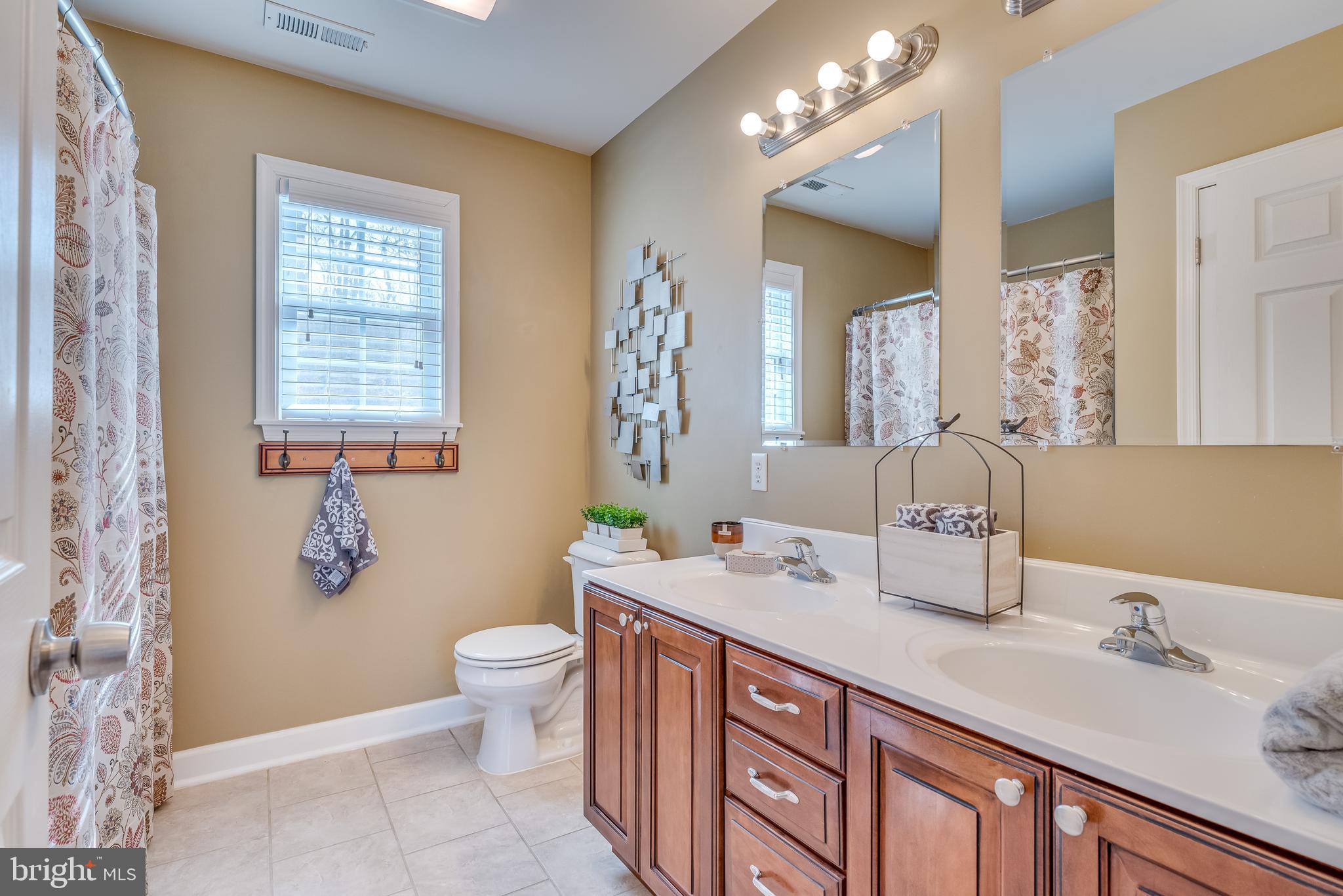 2439 Chestnut Grove Road Sharpsburg, MD 21782 - Photo 22 of 51 Full bath on 2nd level w plenty of storage